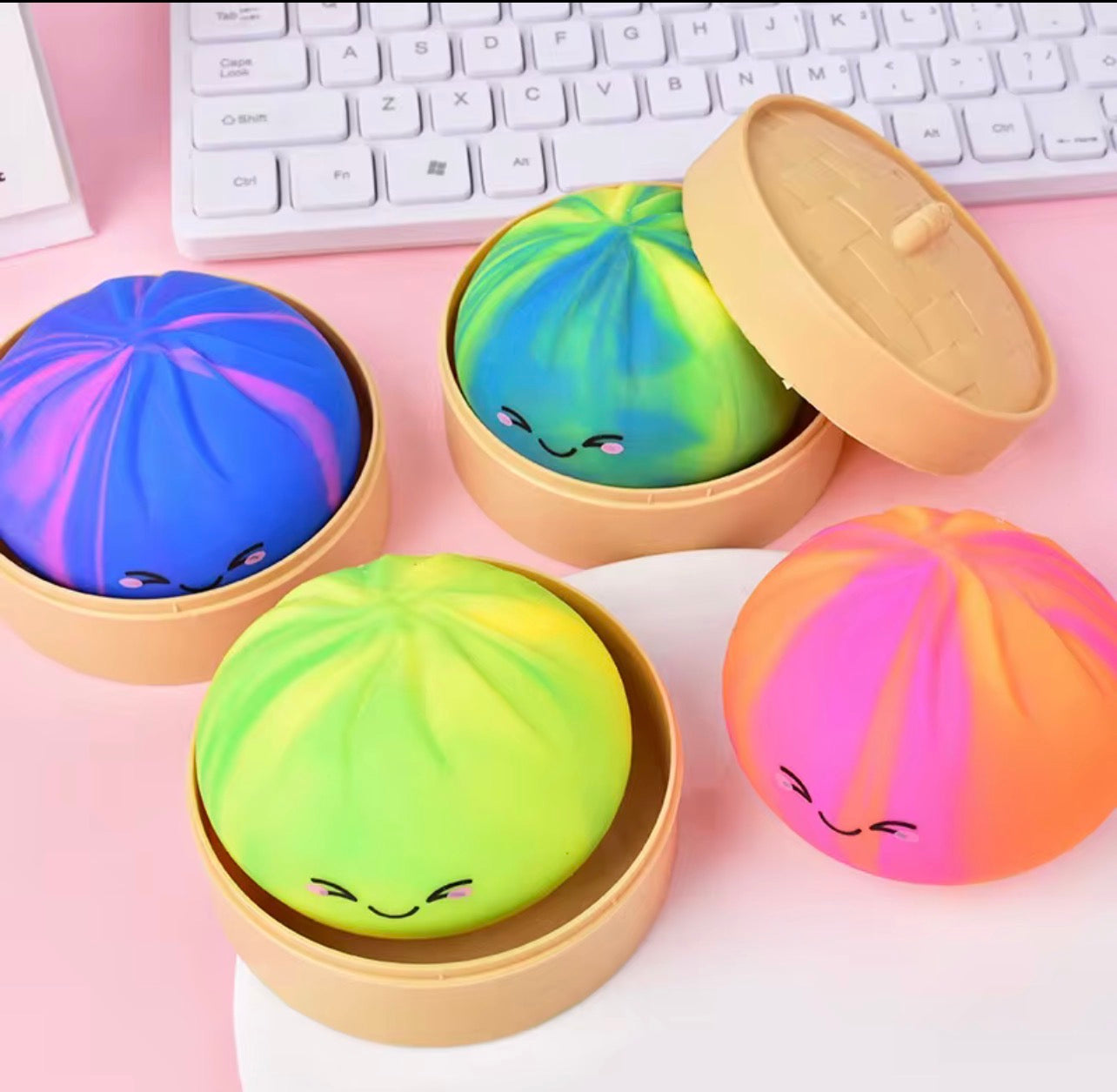 1 Mystery Color Rainbow Squishy Dumpling