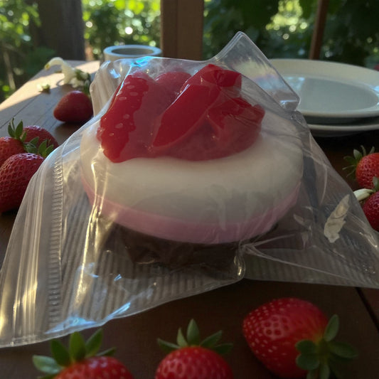 Squishy- 3 layer cake