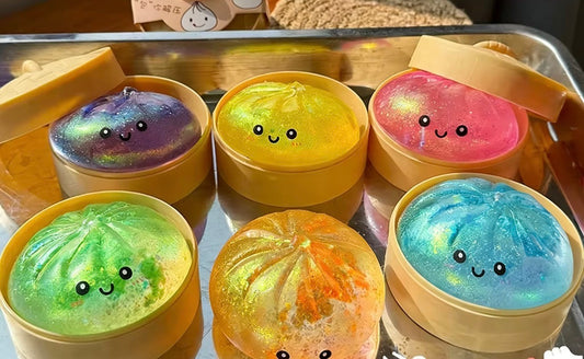 Maltose-Filled Glitter Squishy Dumpling